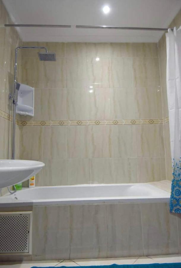 Appartement Elegant Et Climatise Au Centre Avec Terrasse - Proche Et Attractions ! *